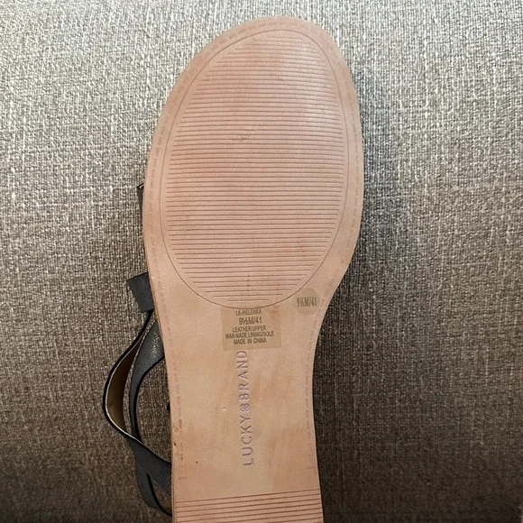 Lucky Brand Women's Black Strappy Sandals - Picture 4 of 5
